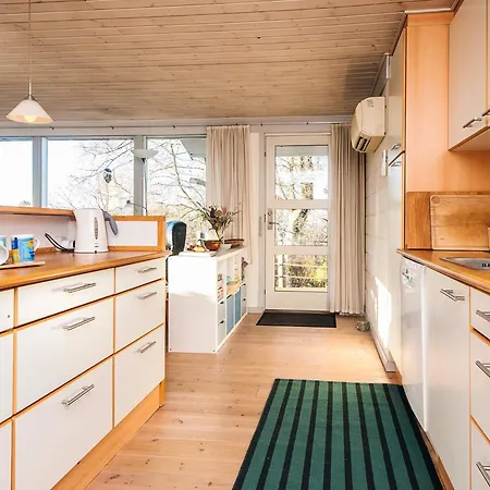 6 Person In Glesborg Bønnerup