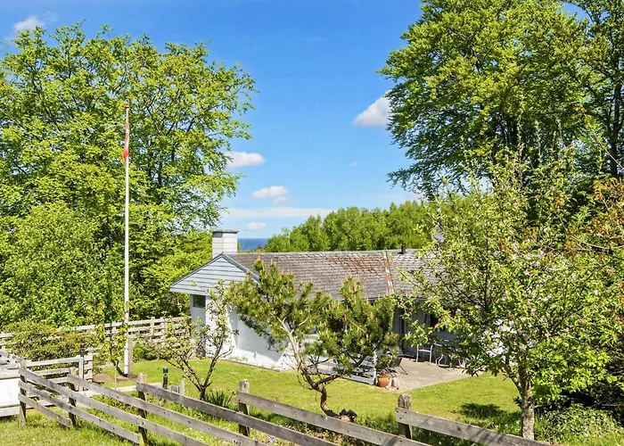 6 Person In Glesborg-by Traum