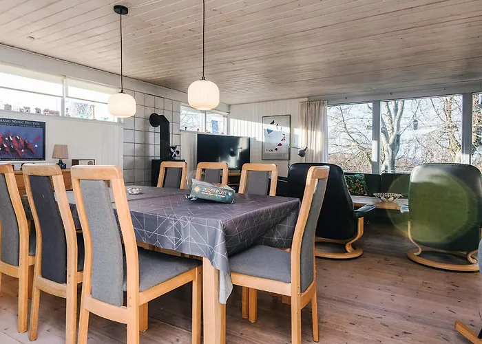 6 Person In Glesborg-by Traum *